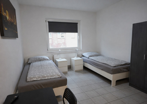 Monteurzimmer in Köln mit 2 Einzelbetten und eigenem Bad