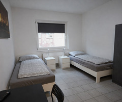 Monteurzimmer in Köln mit 2 Einzelbetten und eigenem Bad